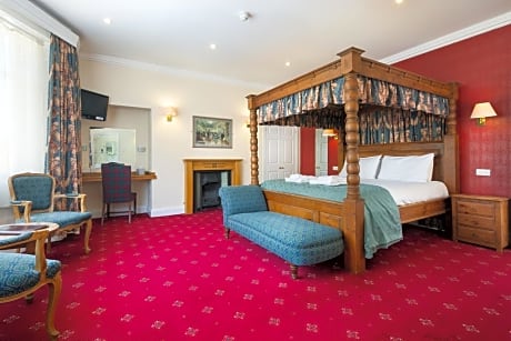Double Room with Four Poster Bed - Annex