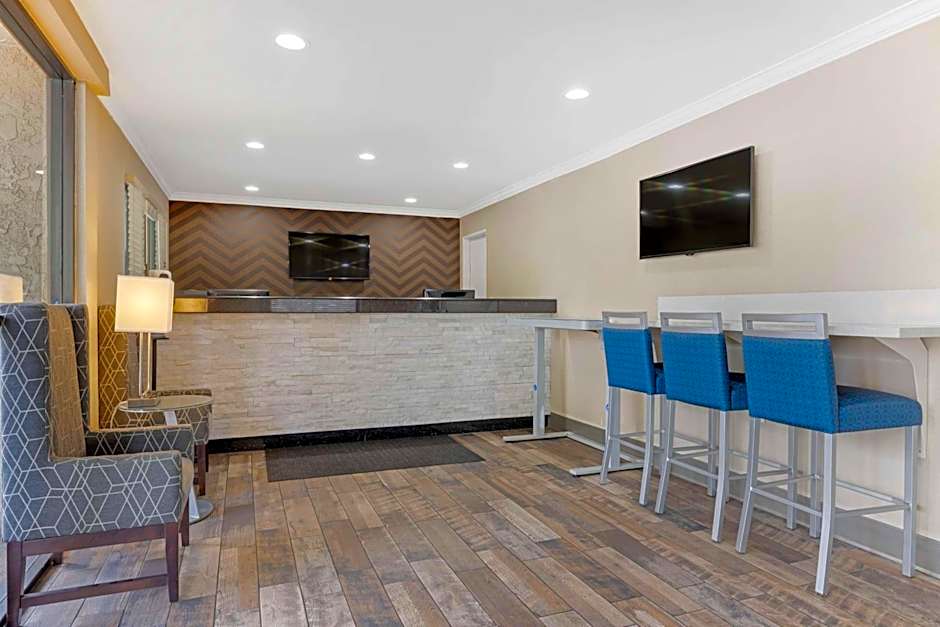 Best Western Courtesy Inn Hotel - Anaheim Resort at the Park