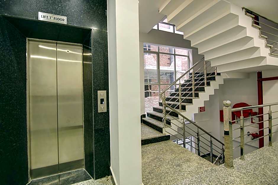Hotel La Mirage Noida