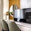 Onyx Beach Residence - Free Beach Access & Parking
