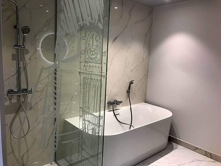 Logis Hôtel Restaurant La Vraine