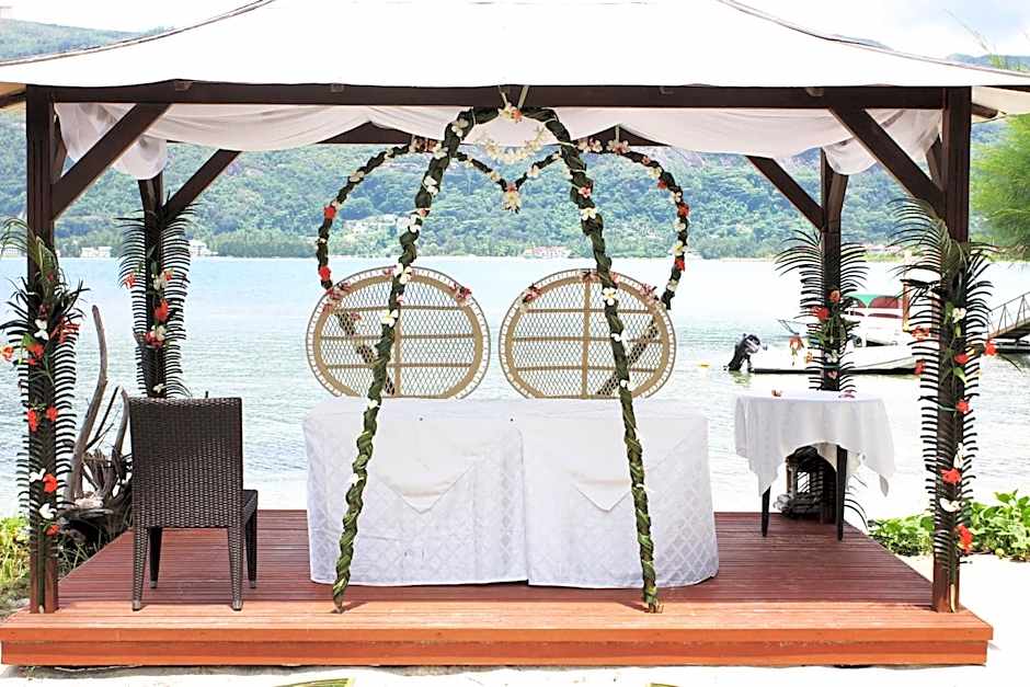 L'Habitation Cerf Island