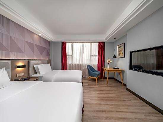 Borrman Hotel (Guangzhou Xinshi Baixin Plaza Qifu Road Branch)
