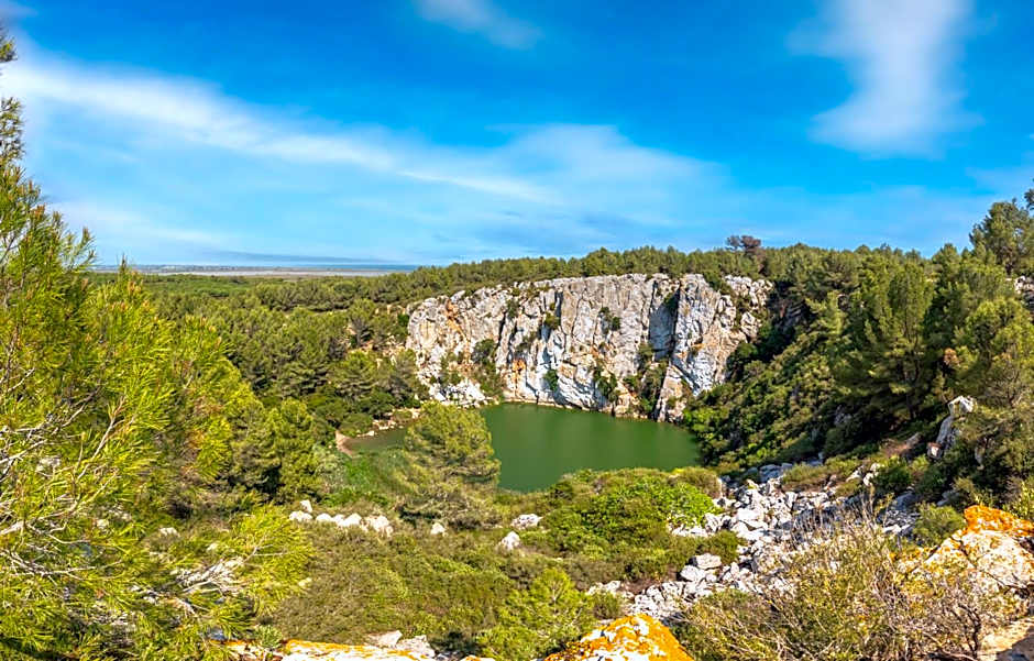 HOLIDAYLAND BAIE DES OLIVIERS VILLA 36m2 1chambre fermée 6 couchages ou VILLA 41M2 2chambres fermées 7 couchages