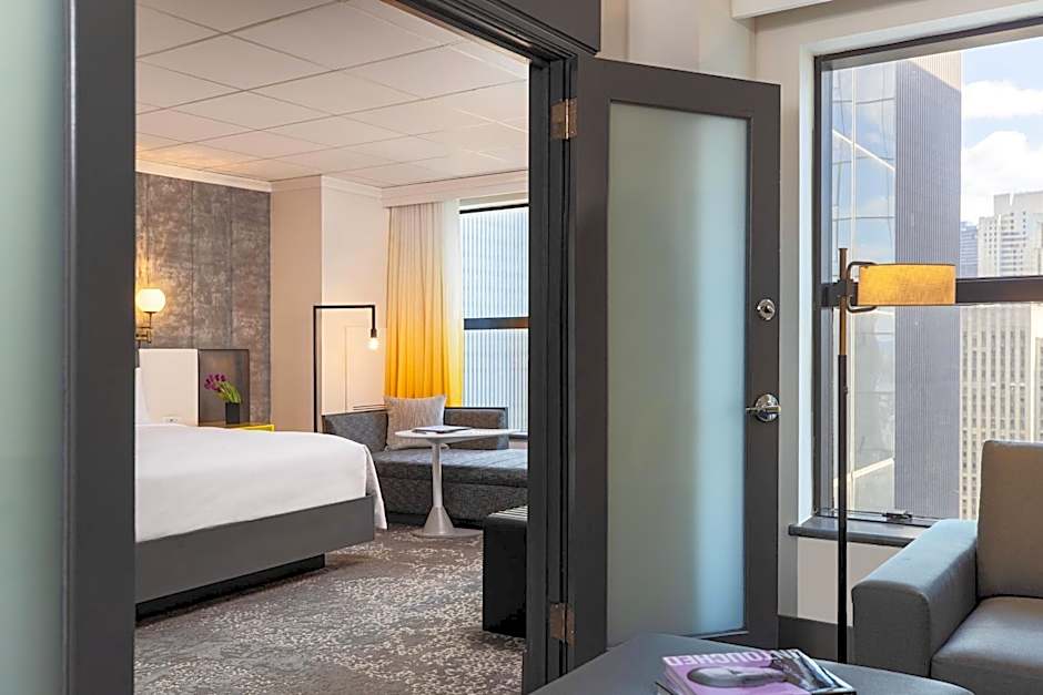 Renaissance by Marriott New York Times Square Hotel