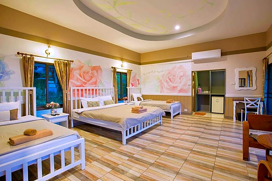 Tonsilp by The Moments Khao Yai