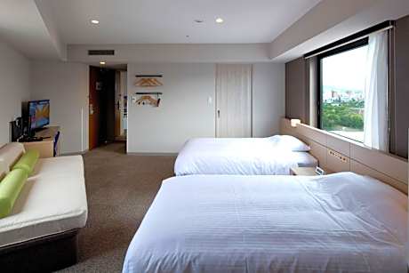 Corner Twin Room - Upper Floor