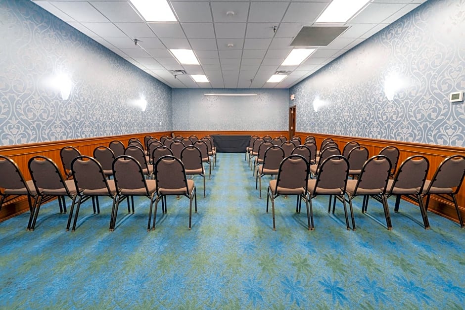Holiday Inn Louisville East - Hurstbourne, an IHG Hotel