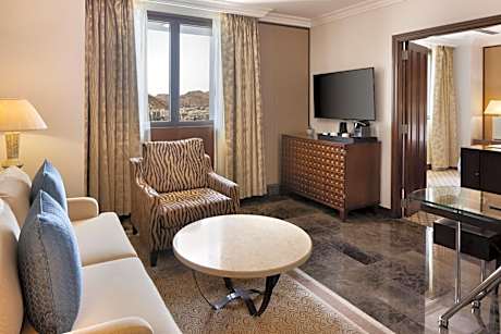 Junior Suite Club, 1 King Bed