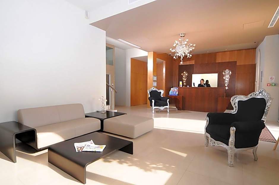 AEVA HOTEL