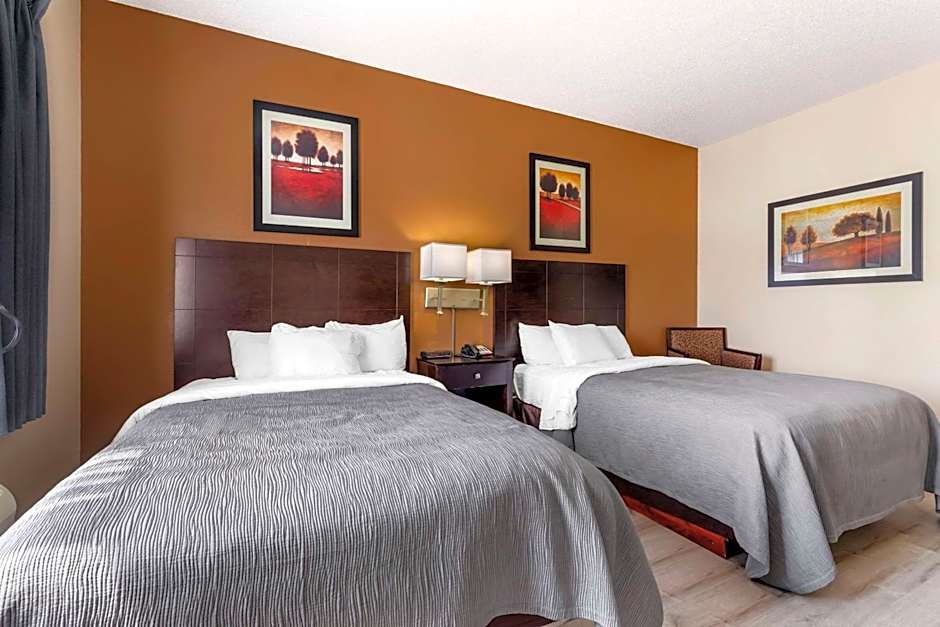 Quality Inn & Suites Wichita Falls I-44