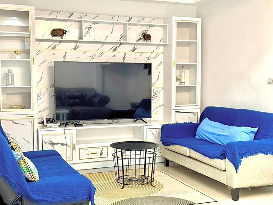 MIQ HK111-4BR Home Ratchada-Huaykwang 14PAX