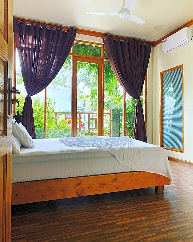 Bougainvillea Inn - Maldives