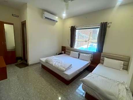 Goroomgo Garima Ujjain