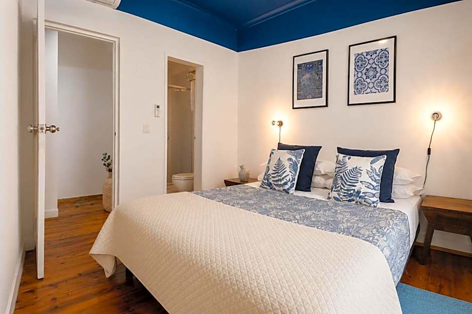 INT Lisbon Suites
