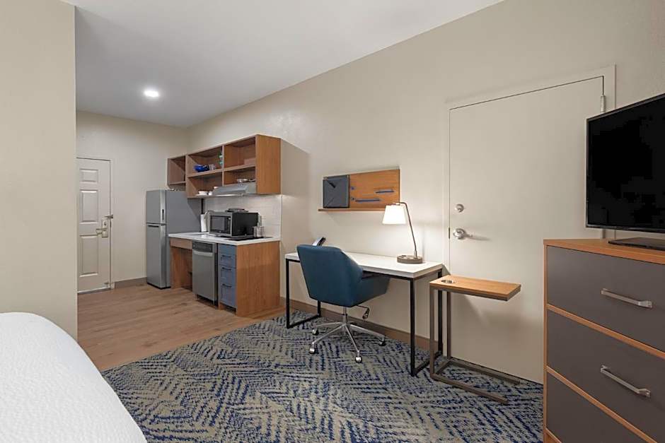 Candlewood Suites Mobile-Downtown By IHG