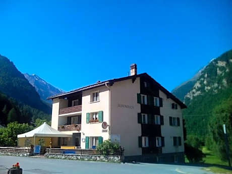 Hotel Klein Matterhorn