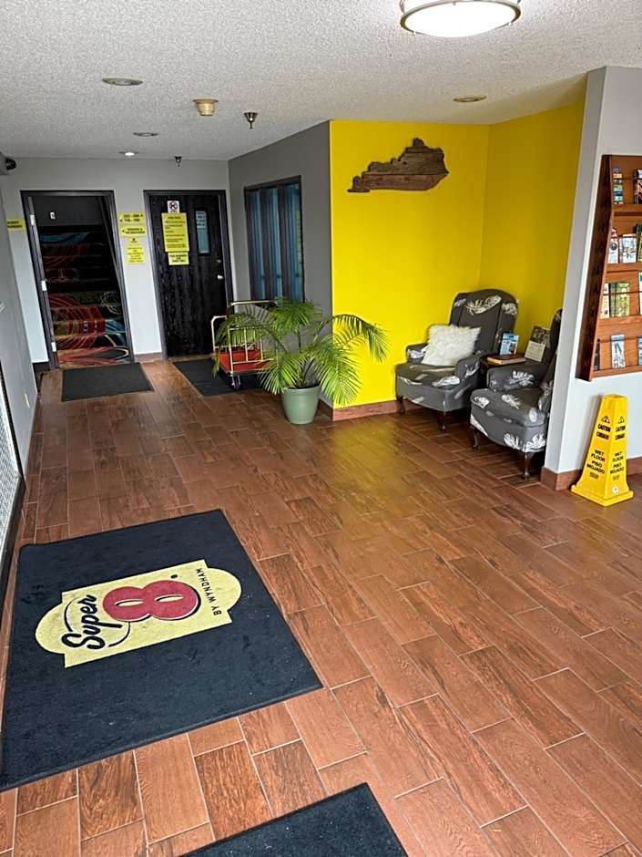 Super 8 by Wyndham Campbellsville KY