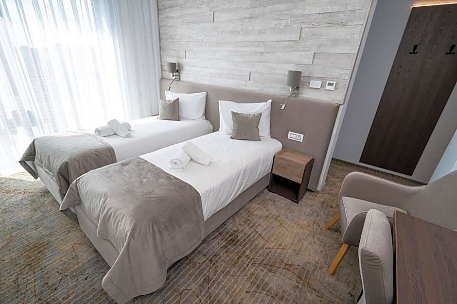 Photo 1 of 6 of Deluxe 2 Beds