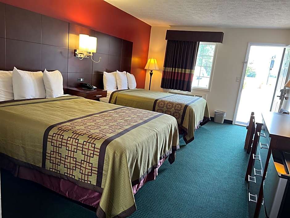 Surry Inn - Dobson