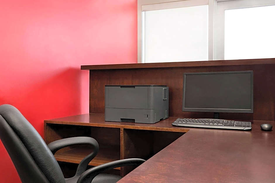 Travelodge by Wyndham Richmond Hill