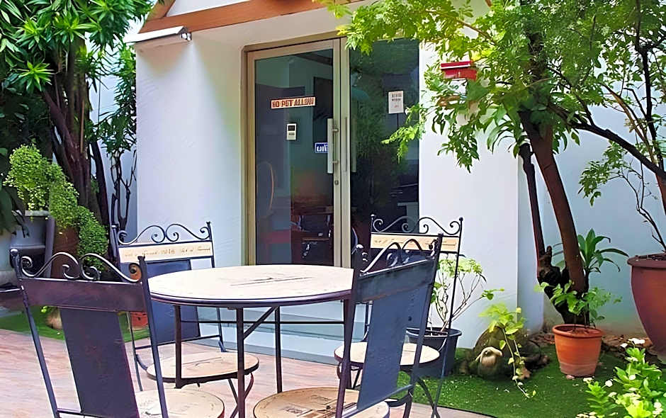White Lodge Hotel Bangkok