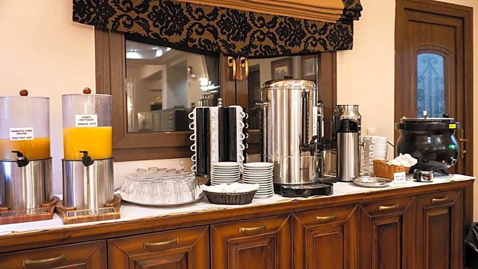 Dellas Boutique Hotel