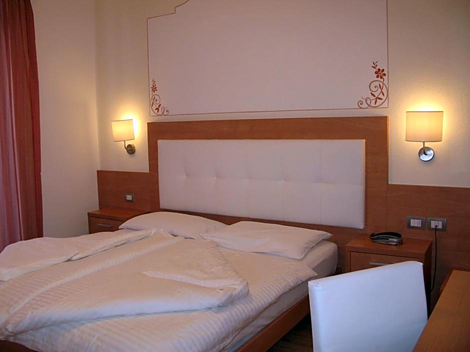 Alphotel Milano
