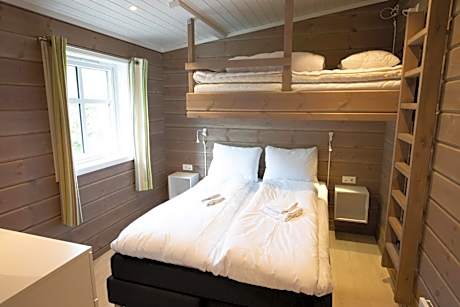 Premium Lodge with linen