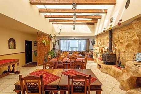 Elmanzool Carmel Lodging