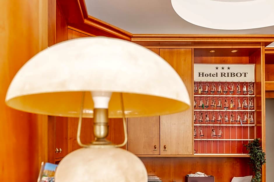 Hotel Ribot