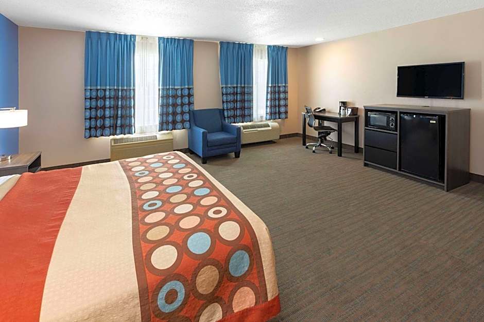 Super 8 by Wyndham Garland/Rowlett/East Dallas Area