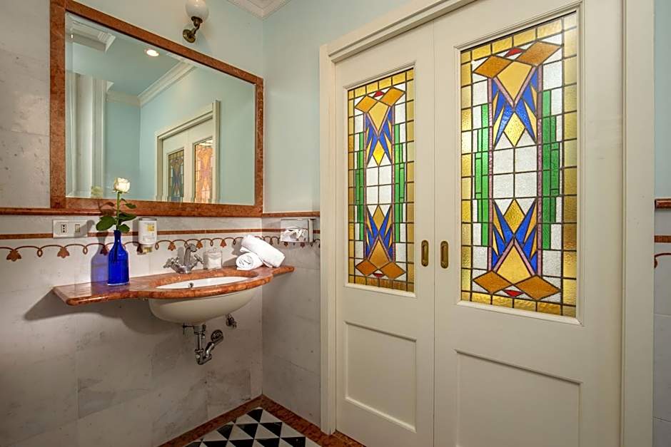 Hotel Emona Aquaeductus