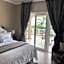 Seaview Manor Exquisite Bed & Breakfast