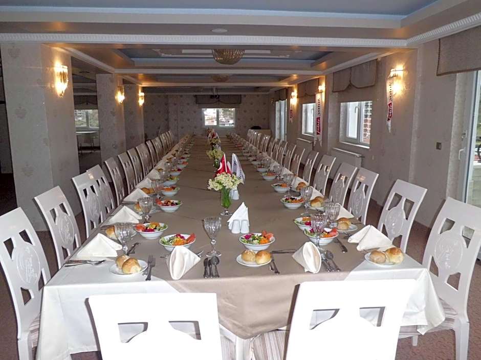 Grand Atakum Hotel