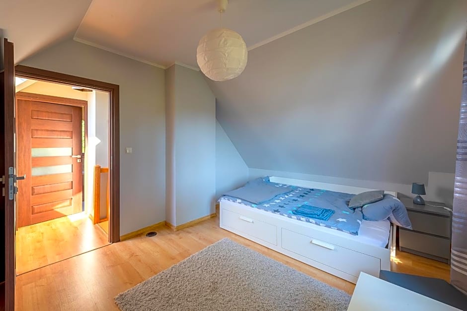 Domek nad jeziorem Kaszuby