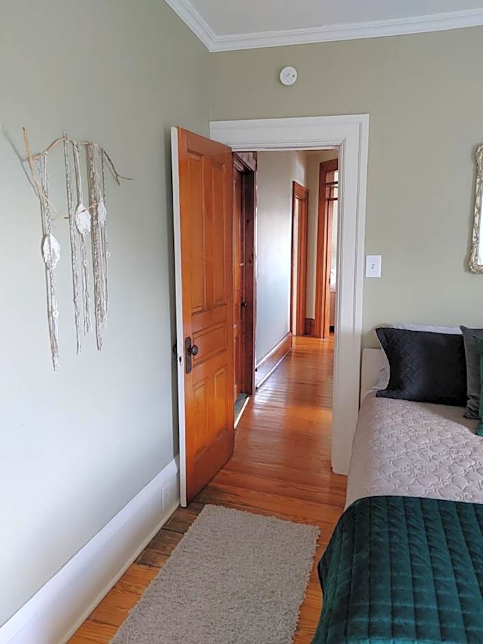 Stonewater Manor B&B