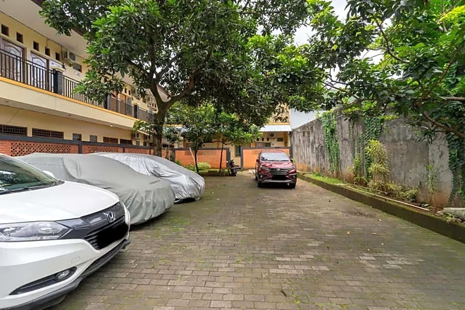 Kostawira Syariah Bintaro Mitra RedDoorz