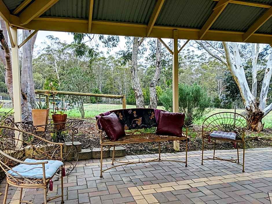 Nicholson BnB and Arts Centre