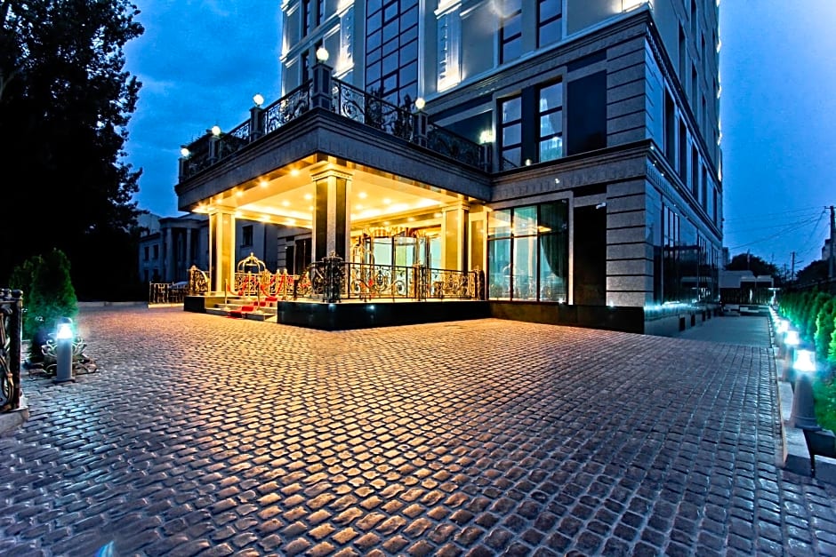 Plaza Hotel Bishkek
