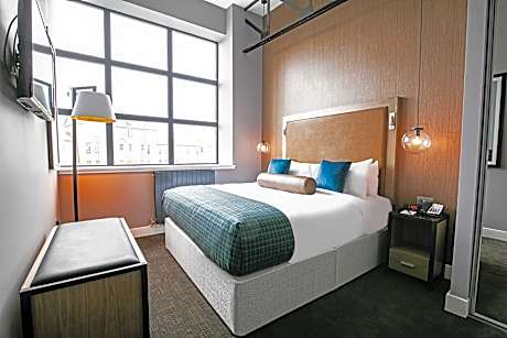 Executive Suite, 1 King Bed with Sofa bed (1 King Bed and 1 Double Sofa Bed)