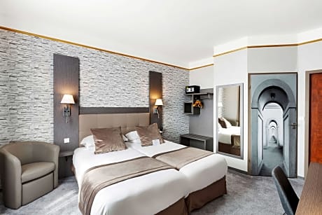 2 Single Beds Non-Smoking Comfort Room