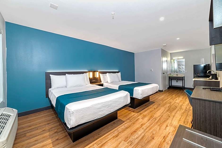 Studio 6 Suites Stockton, CA Waterfront