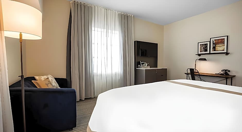 enVision Hotel Boston-Everett