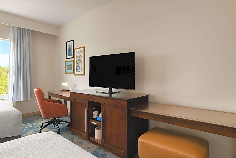 Hampton Inn & Suites DeLand