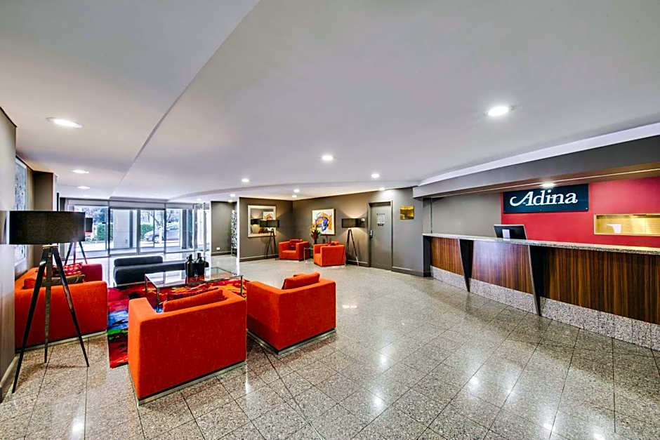 Adina Serviced Apartments Canberra James Court