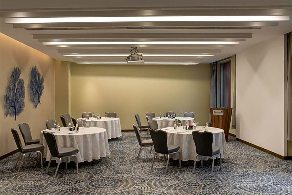 Radisson Blu Hotel & Residence Nairobi Arboretum