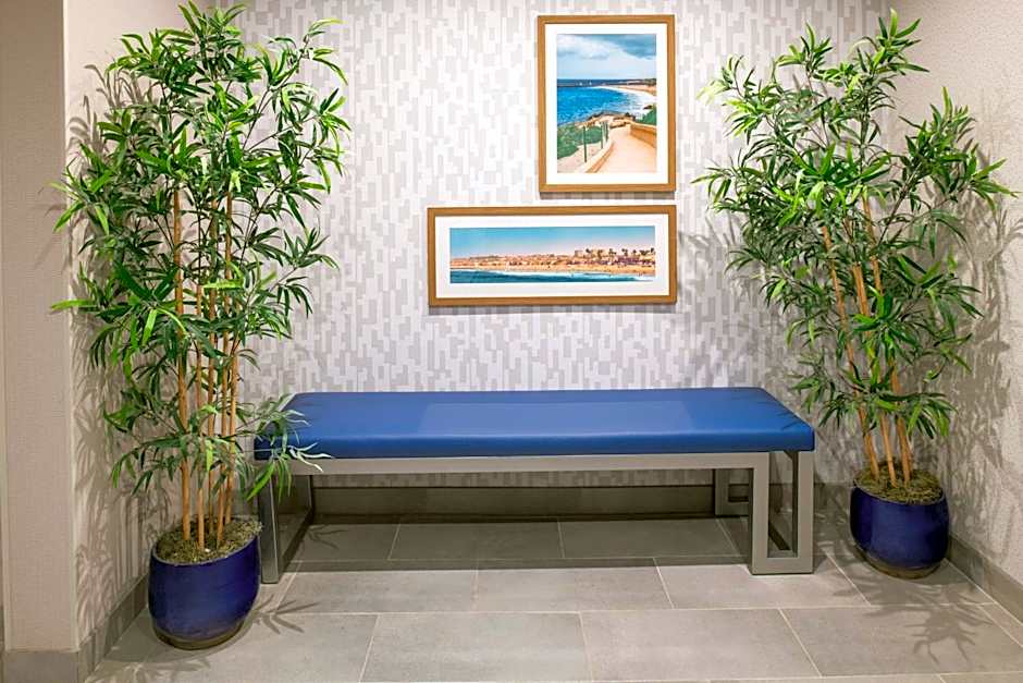 Hampton Inn by Hilton Costa Mesa Newport Beach