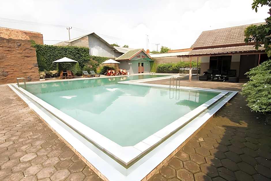 Grand Ciwareng Inn by MyHome Hospitality