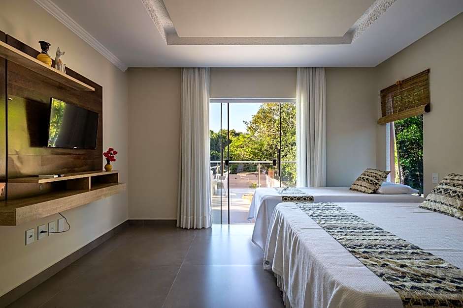 Casa com Piscina e Churrasqueira Privativa !